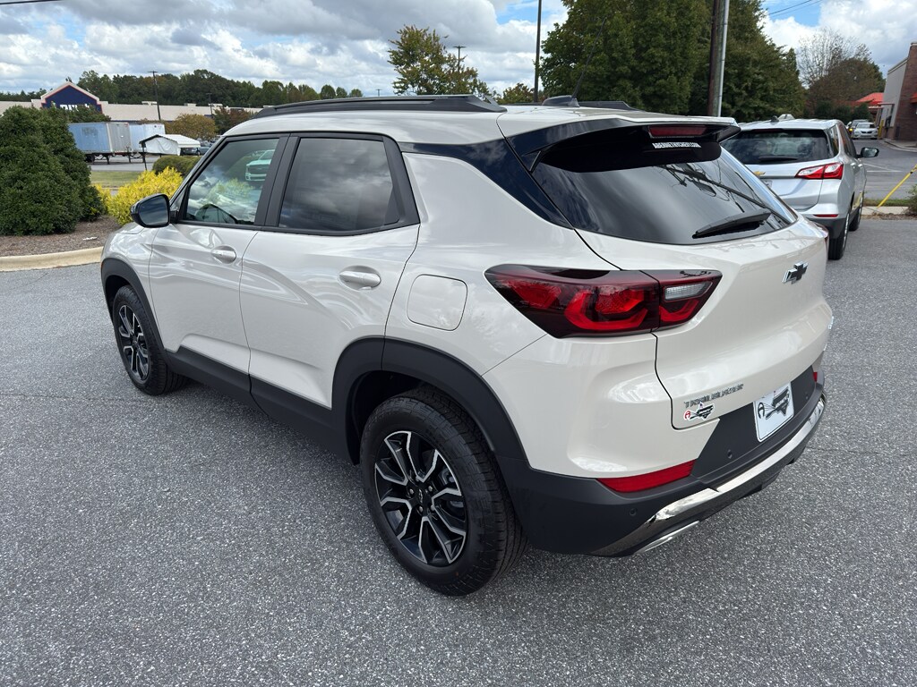2026 Chevrolet Trailblazer ACTIV photo 3