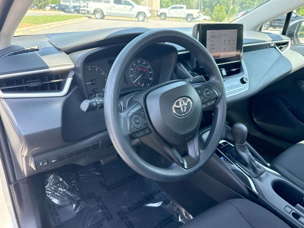 2024 Toyota Corolla LE - Photo 34