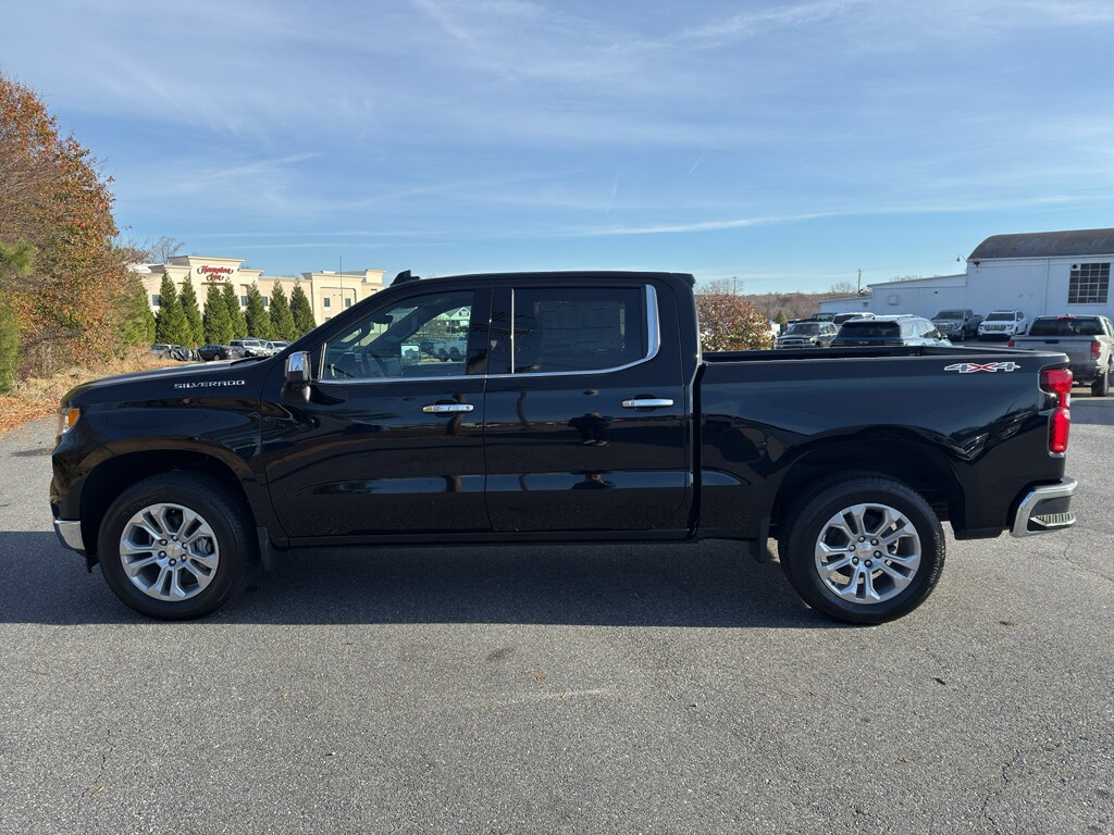 2026 Chevrolet Silverado 1500 LTZ photo 3