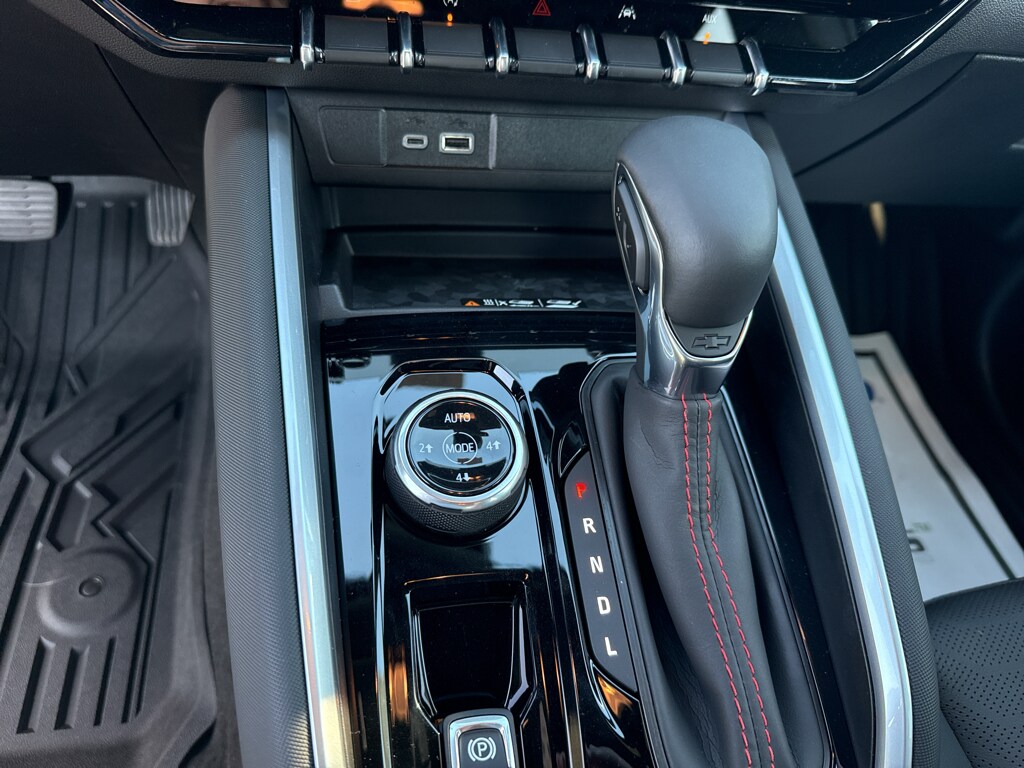 2026 Chevrolet Colorado Z71 - Photo 10