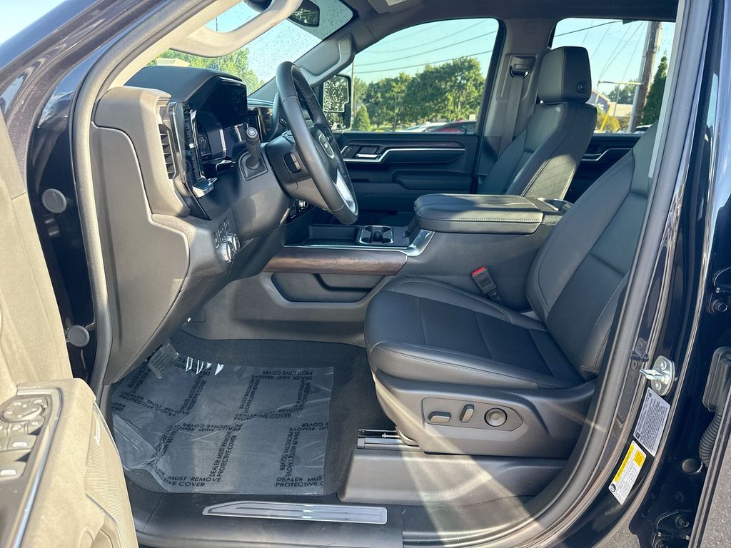 2025 GMC Sierra 2500HD SLT - Photo 21