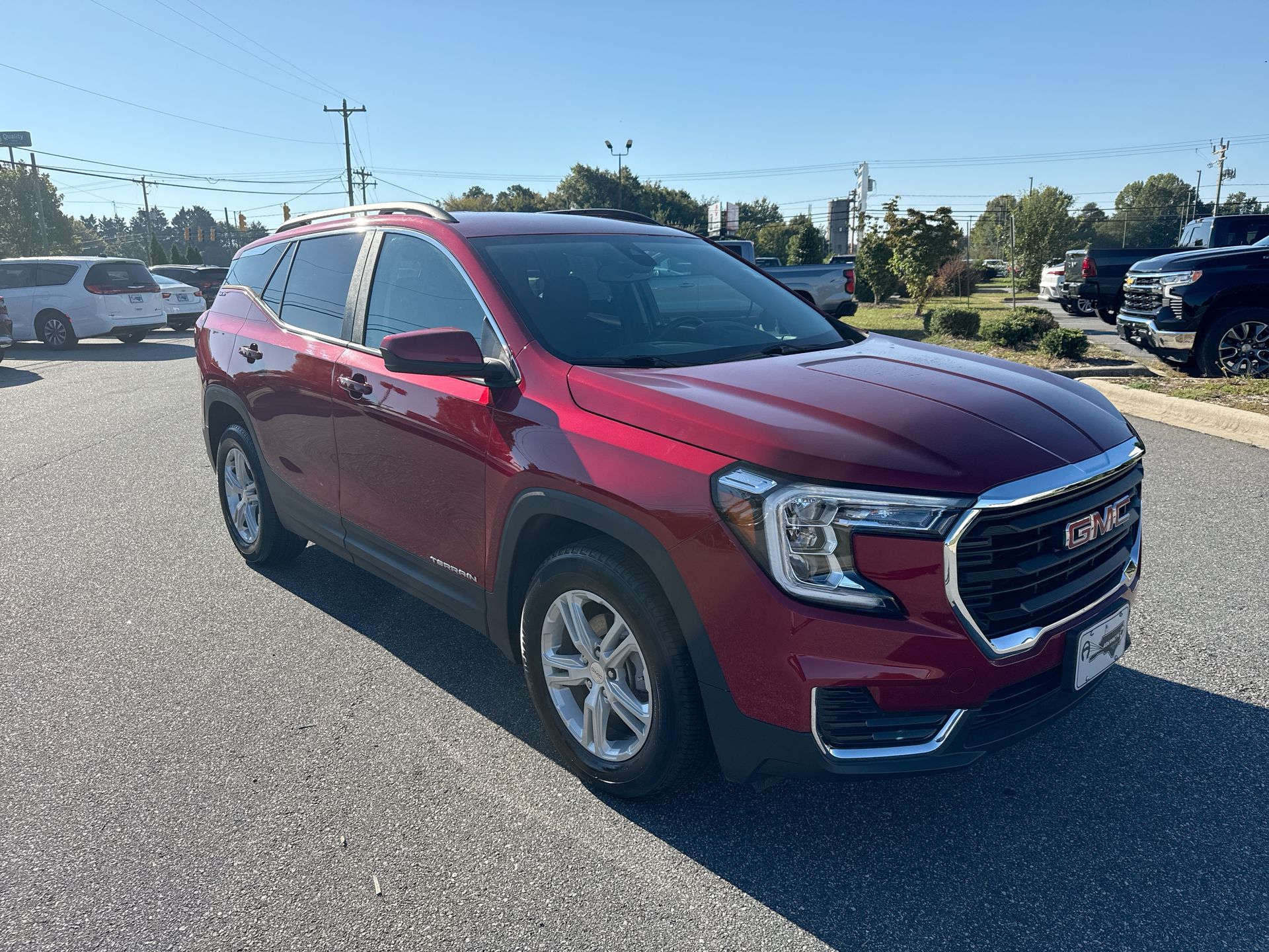 Used 2024 GMC Terrain SLE SUV