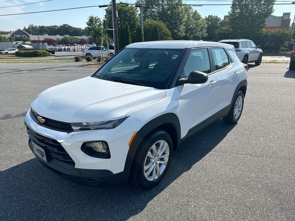 Used 2023 Chevrolet Trailblazer LS SUV