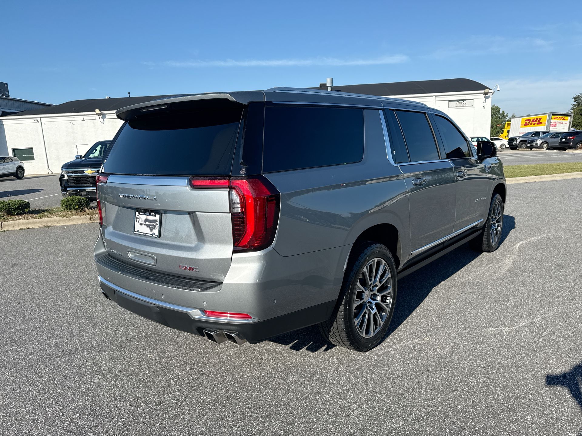2025 GMC Yukon XL Denali - Photo 6
