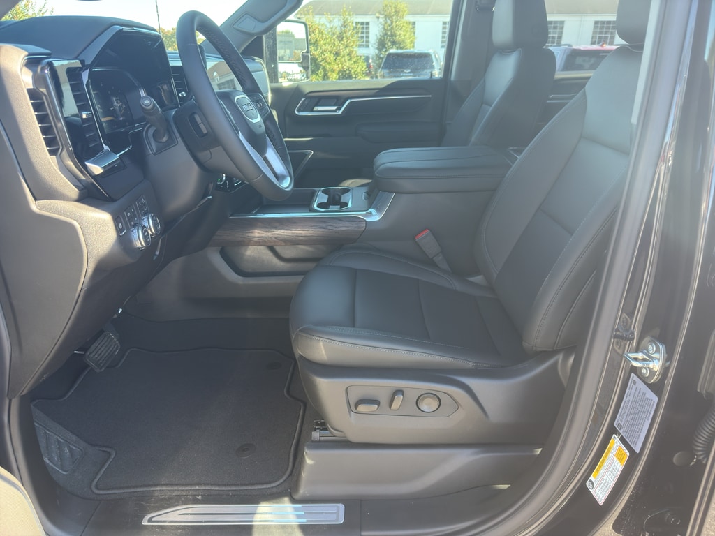 2026 GMC Sierra 2500HD SLT - Photo 8