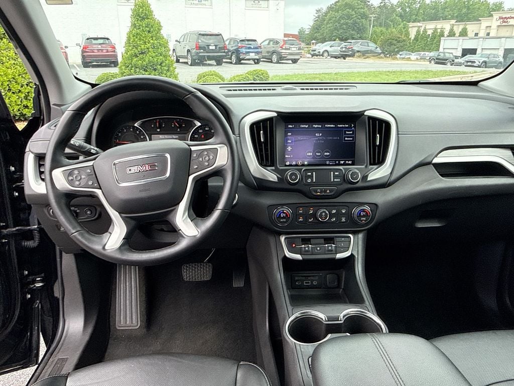 2024 GMC Terrain SLT - Photo 16