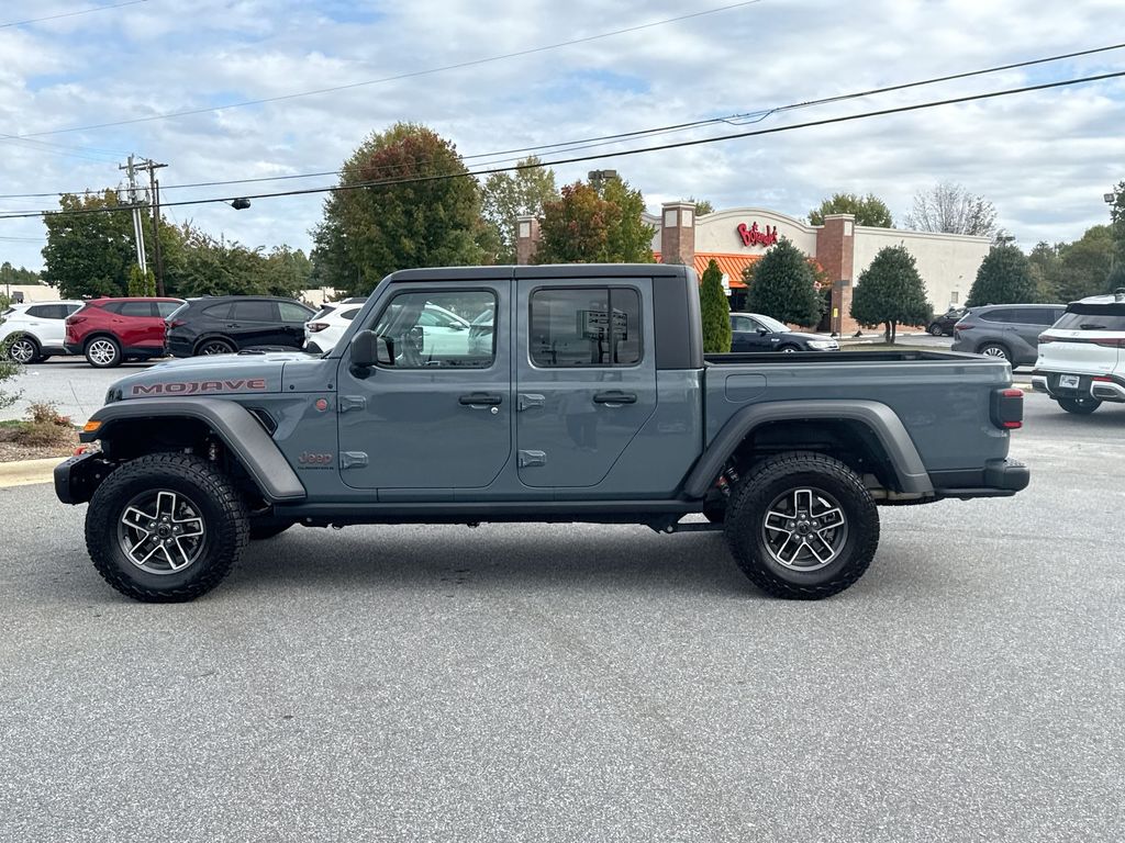 2024 Jeep Gladiator Mojave photo 4