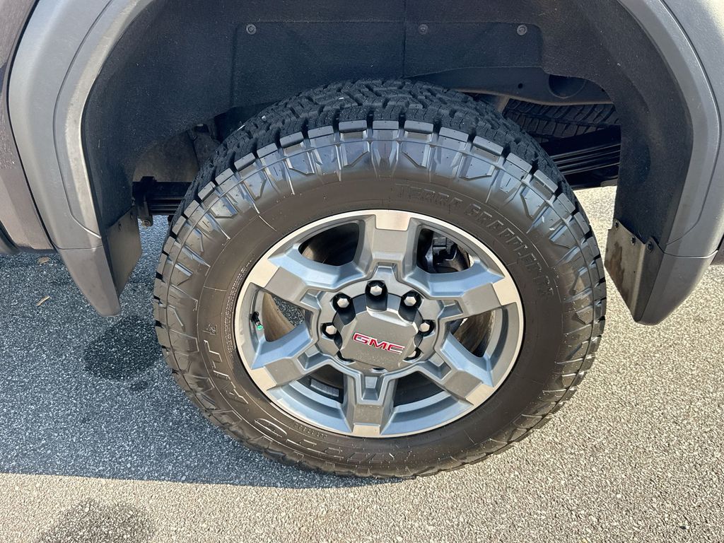 2025 GMC Sierra 2500HD SLT - Photo 24