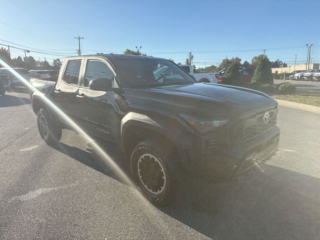 Used 2024 Toyota Tacoma 4WD SR5