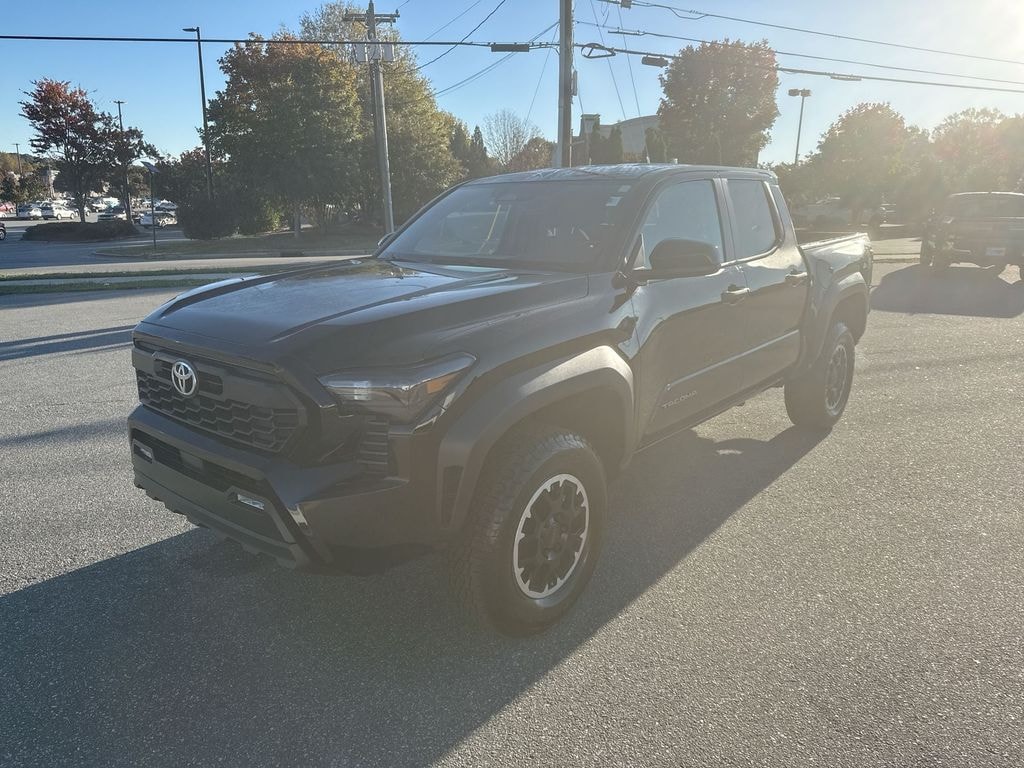 Used 2024 Toyota Tacoma 4WD SR5