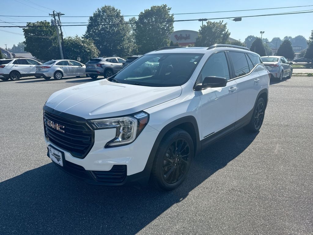 Used 2024 GMC Terrain SLE SUV