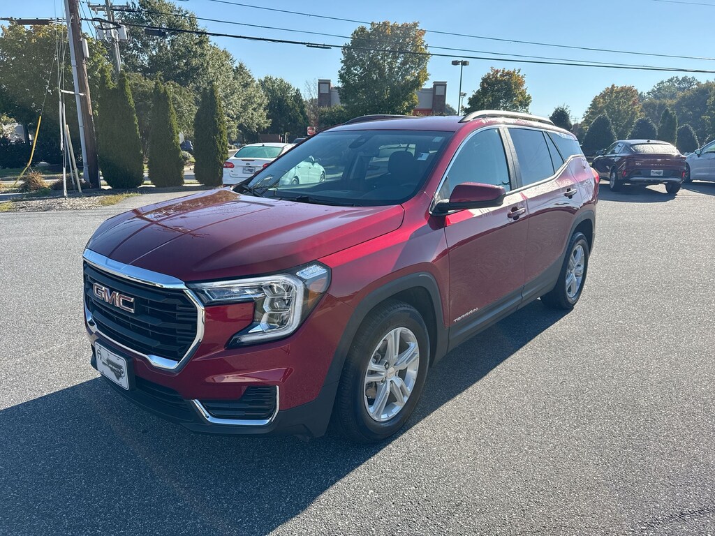 Used 2024 GMC Terrain SLE SUV