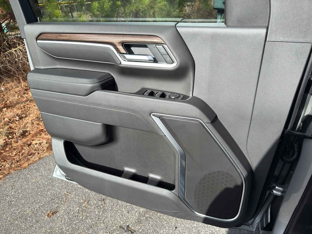 2026 Chevrolet Silverado 2500 HD LT - Photo 9