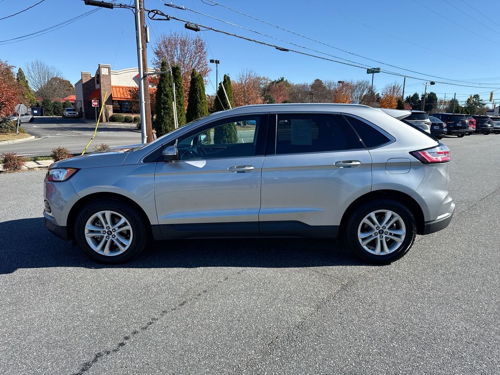 2020 Ford Edge SEL photo 4