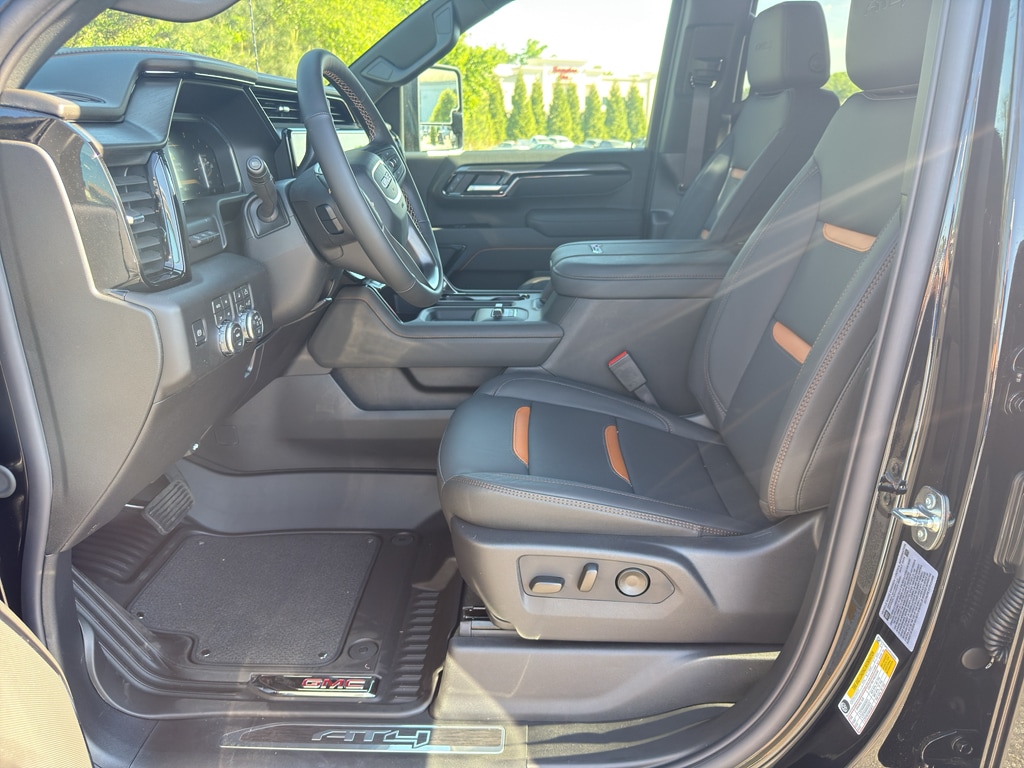 2026 GMC Sierra 2500HD AT4 - Photo 8