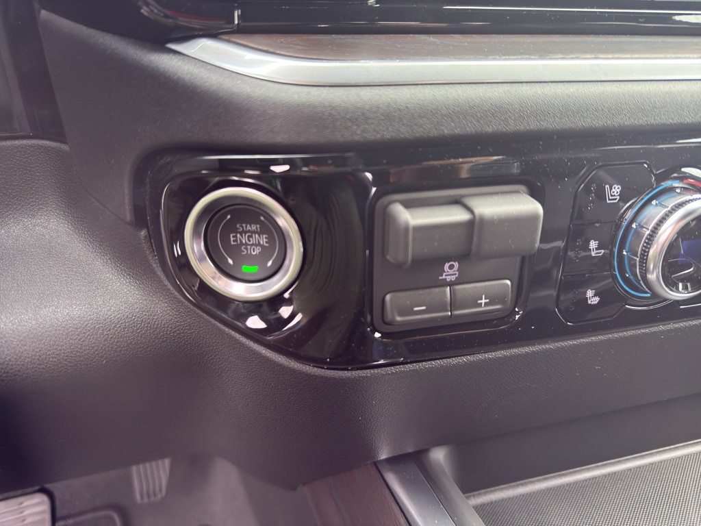 2026 GMC Sierra 2500HD SLT - Photo 13