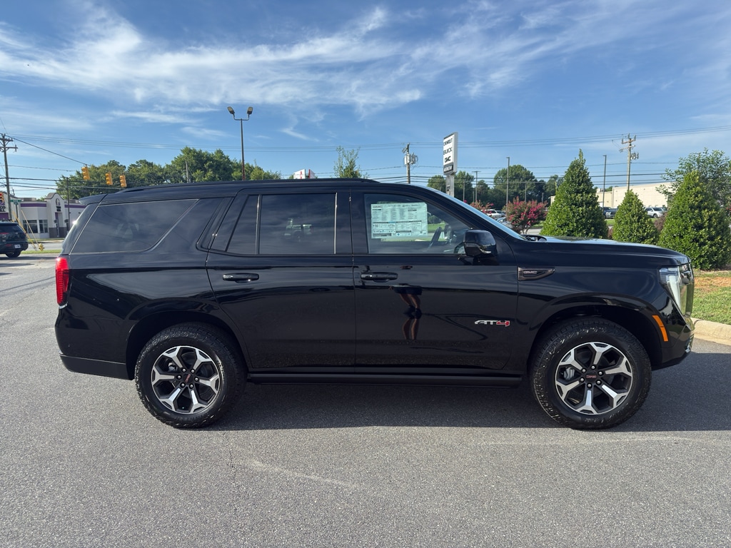 2026 GMC Yukon AT4 Ultimate - Photo 6