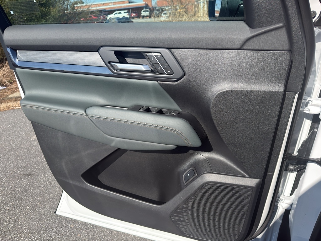 2026 GMC Terrain AT4 - Photo 9