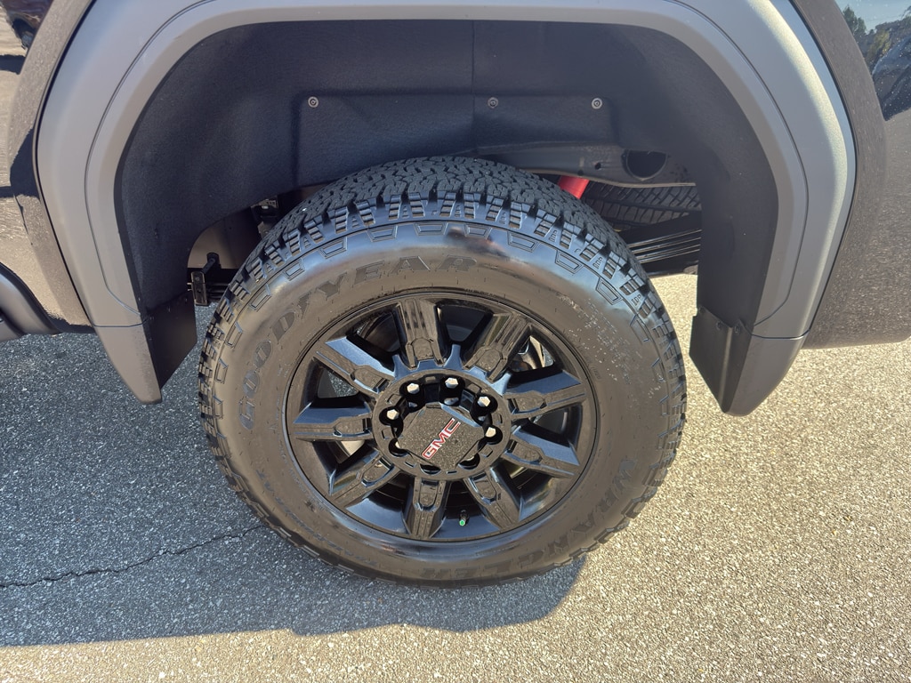 2026 GMC Sierra 2500HD AT4 - Photo 23