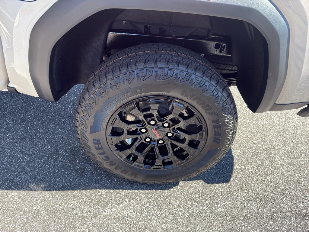 2026 GMC Canyon Elevation - Photo 19