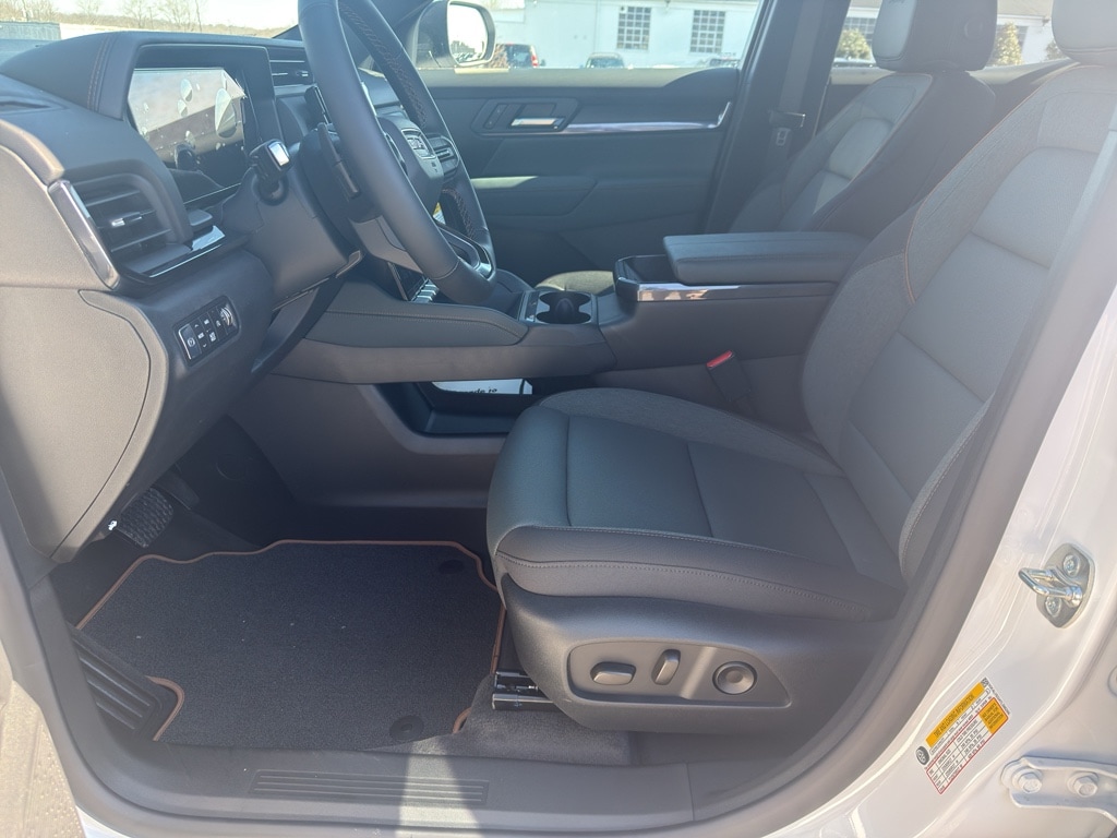 2026 GMC Terrain AT4 - Photo 8