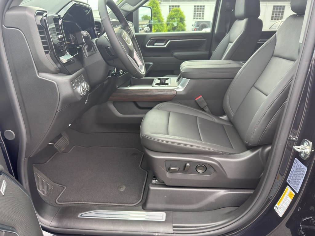 2026 GMC Sierra 2500HD SLT - Photo 8