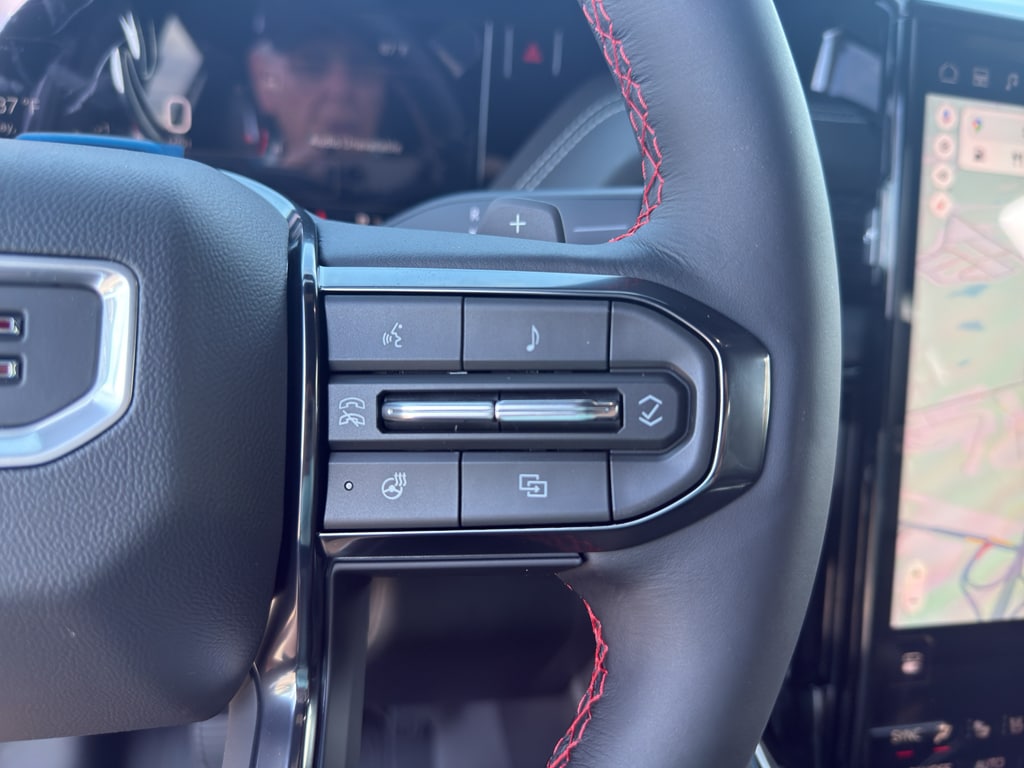 2026 GMC Yukon AT4 Ultimate - Photo 14