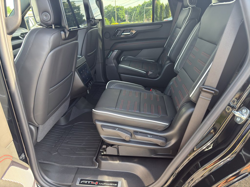 2026 GMC Yukon AT4 Ultimate - Photo 19