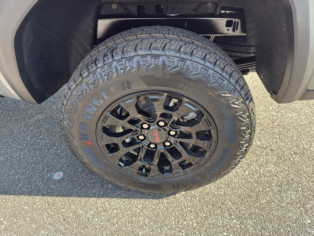 2026 GMC Canyon Elevation - Photo 20