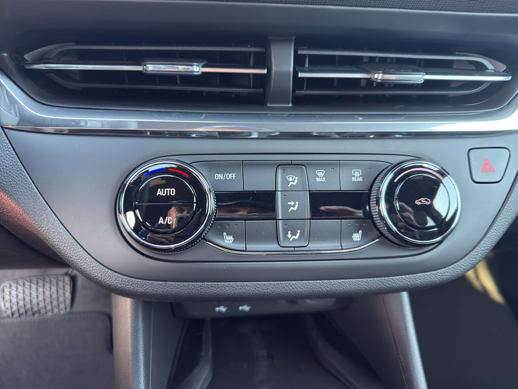 2026 Buick Envista Preferred - Photo 13