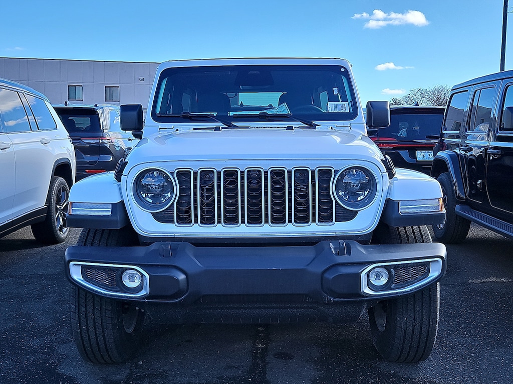 New 2026 Jeep Wrangler 4-Door Sahara 4x4 Sport Utility