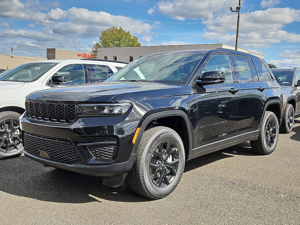 New 2025 Jeep Grand Cherokee Altitude X 4x4 Sport Utility
