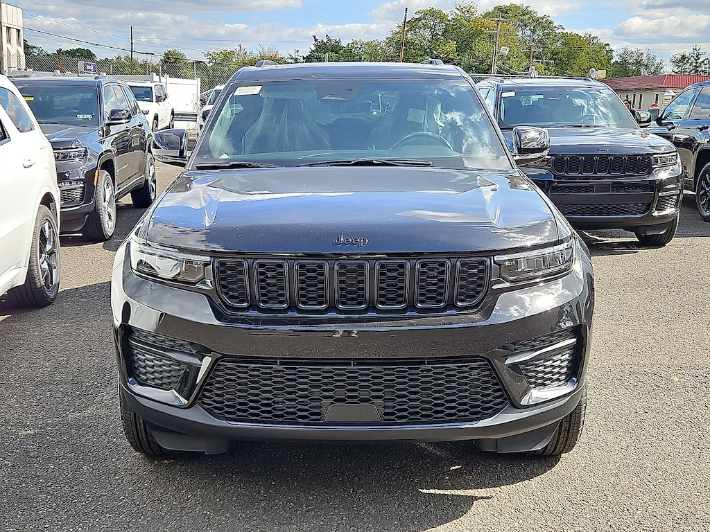 New 2025 Jeep Grand Cherokee Altitude X 4x4 Sport Utility