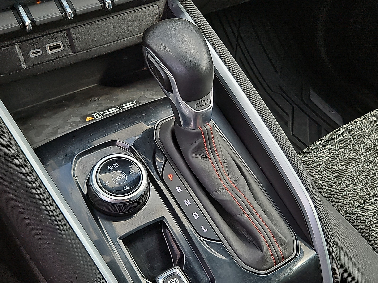 2023 Chevrolet Colorado Z71 - Photo 14