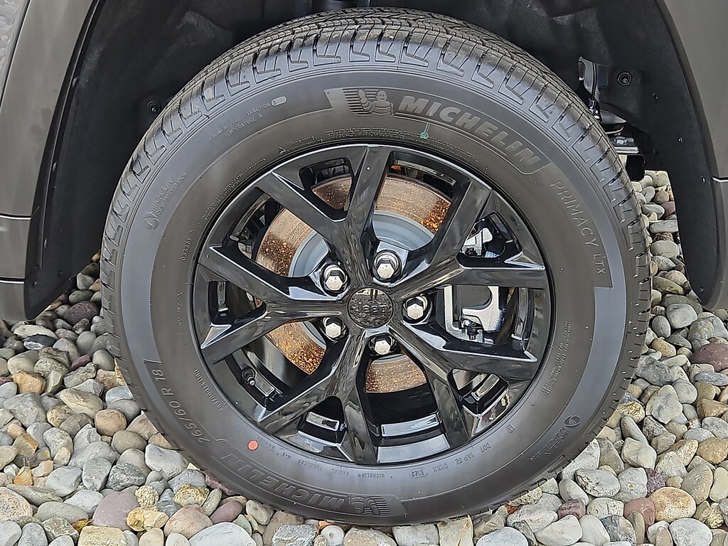 New 2025 Jeep Grand Cherokee L Altitude X 4x4 Sport Utility