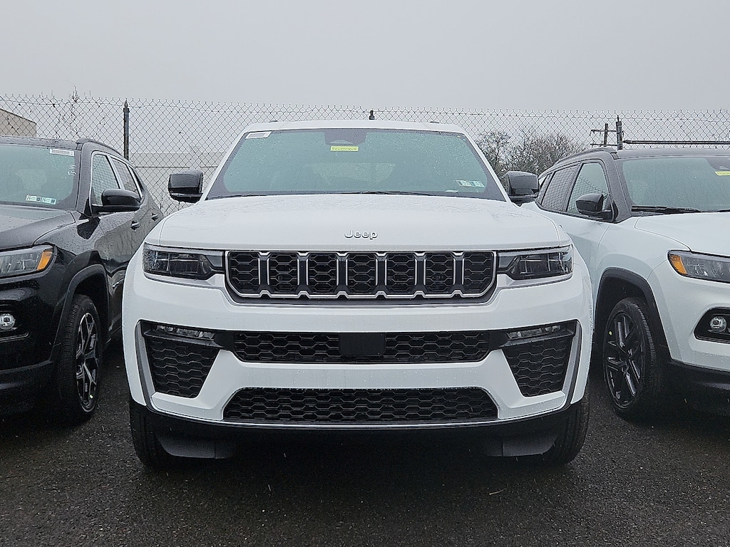 New 2026 Jeep Grand Cherokee Limited 4x4 Sport Utility
