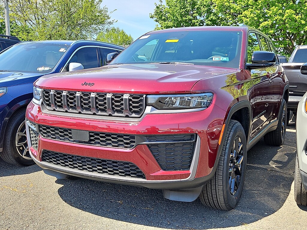 New 2026 Jeep Grand Cherokee Altitude 4x4 Sport Utility