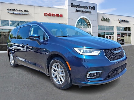 2021 Chrysler Pacifica Touring L Mini-van, Passenger