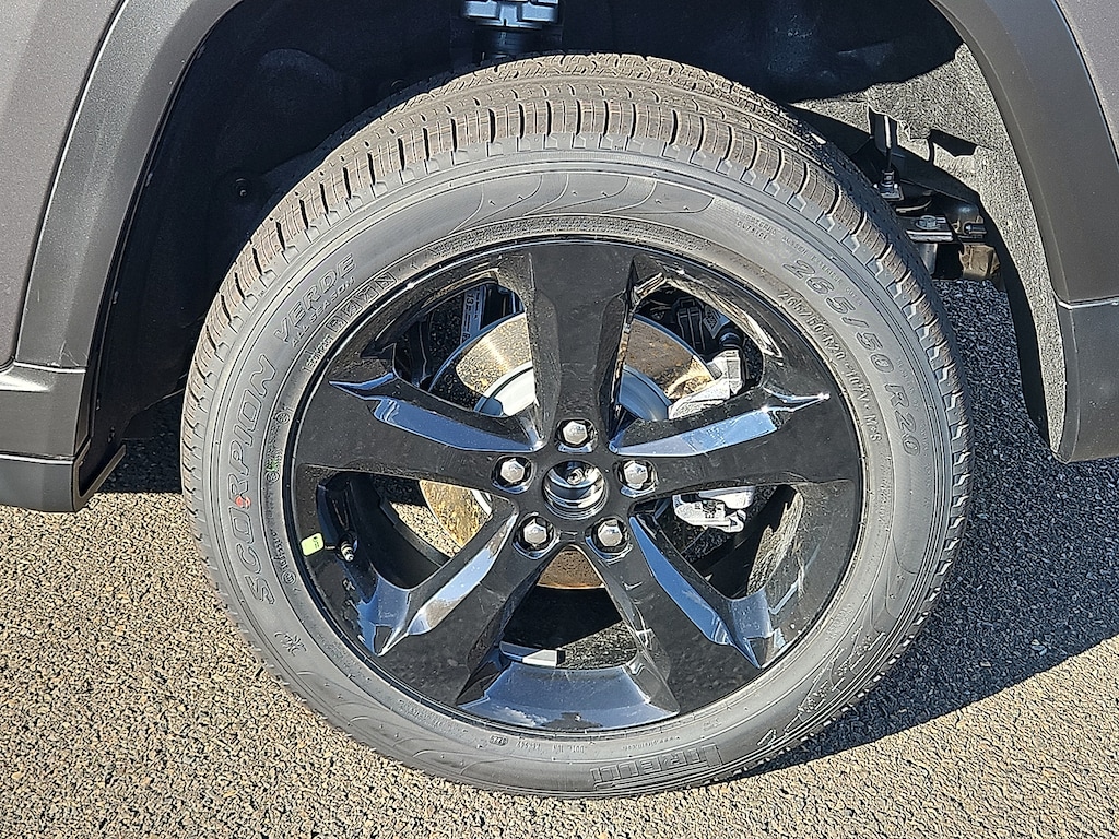 New 2025 Jeep Grand Cherokee Limited 4x4 Sport Utility