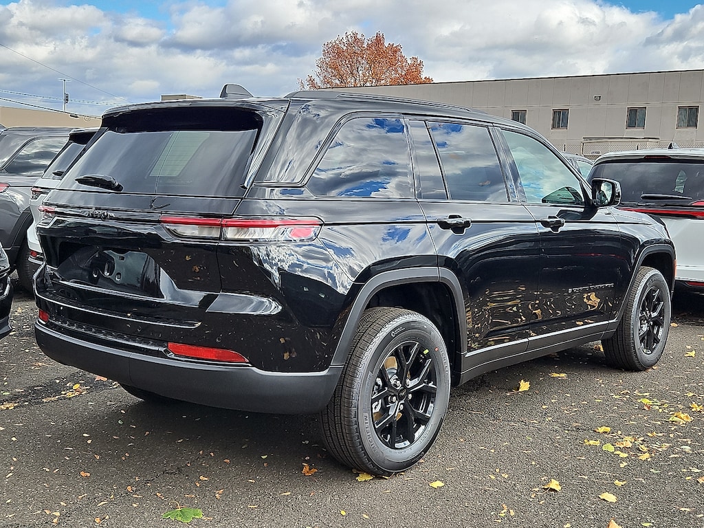 New 2025 Jeep Grand Cherokee Altitude X 4x4 Sport Utility