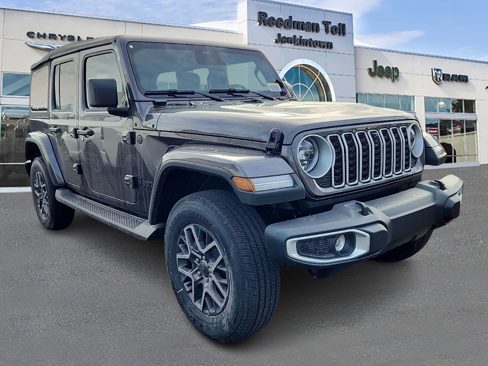 2026 Jeep Wrangler 4-Door Sahara's photo
