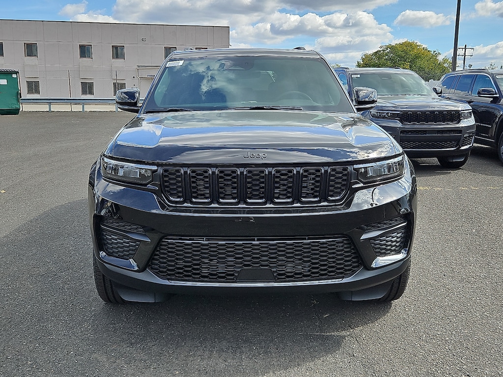 New 2025 Jeep Grand Cherokee Altitude X 4x4 Sport Utility