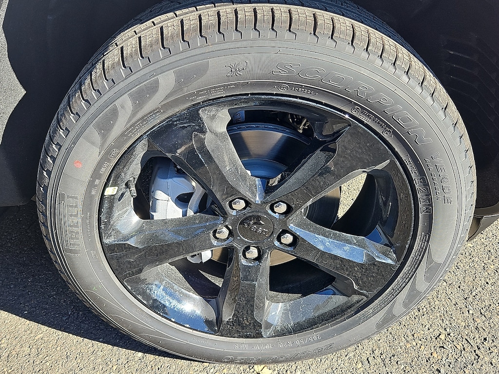 New 2025 Jeep Grand Cherokee Limited 4x4 Sport Utility