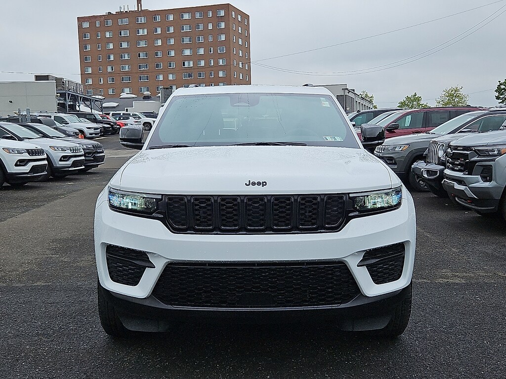 Used 2024 Jeep Grand Cherokee Altitude X 4x4 Sport Utility