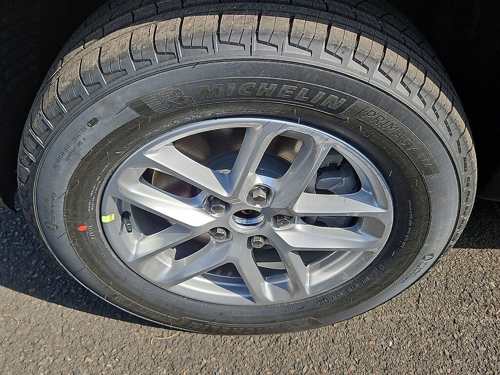 New 2026 Jeep Grand Cherokee L Altitude 4x4 Sport Utility