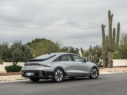2025 Hyundai IONIQ 6 SEL Sedan