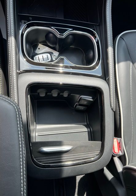 2025 Chrysler Pacifica Limited - Photo 18
