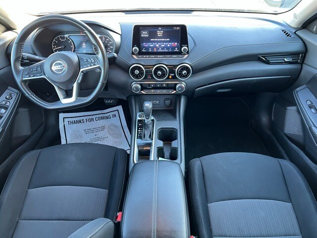 2022 Nissan Sentra SV photo 2