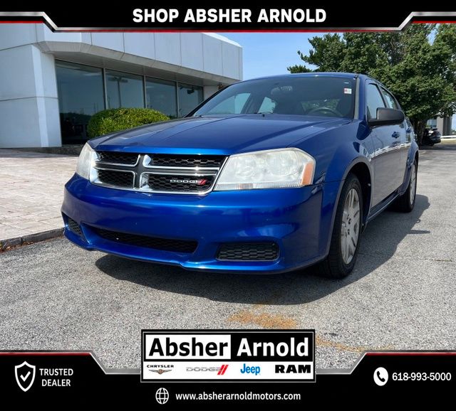 2013 Dodge Avenger SE's photo