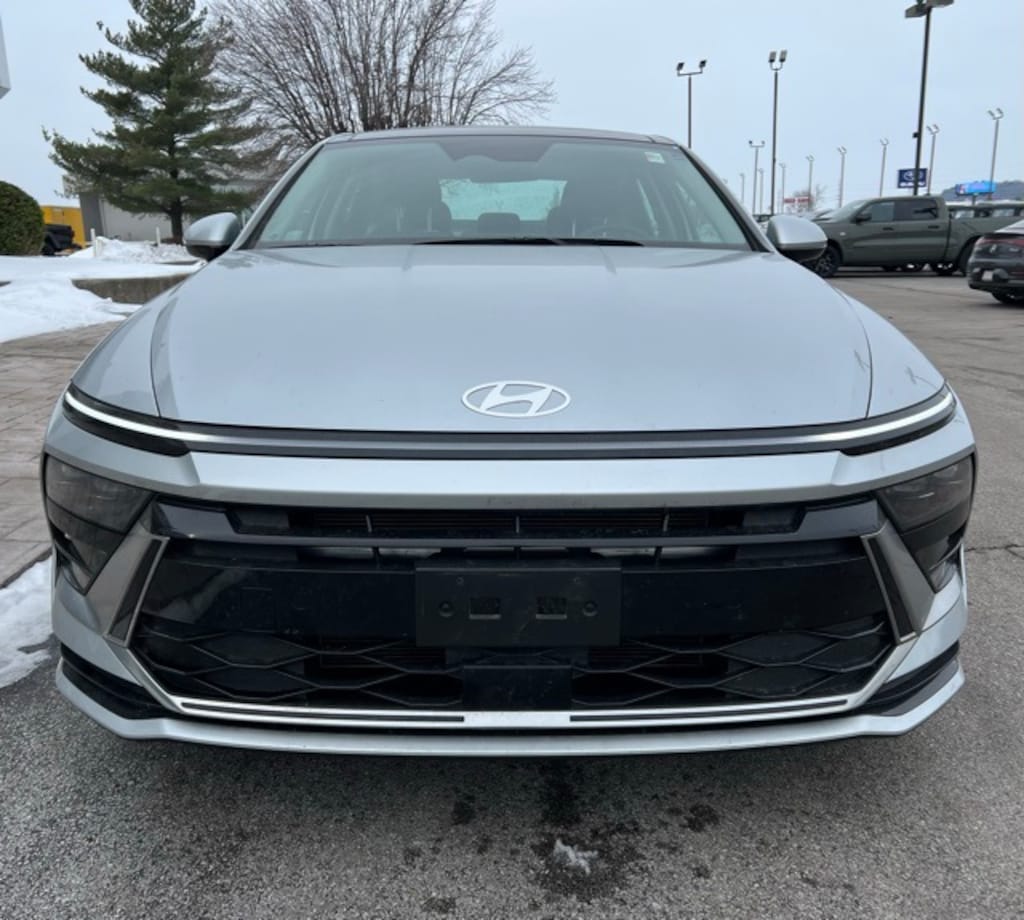 Used 2024 Hyundai Sonata SEL Sedan